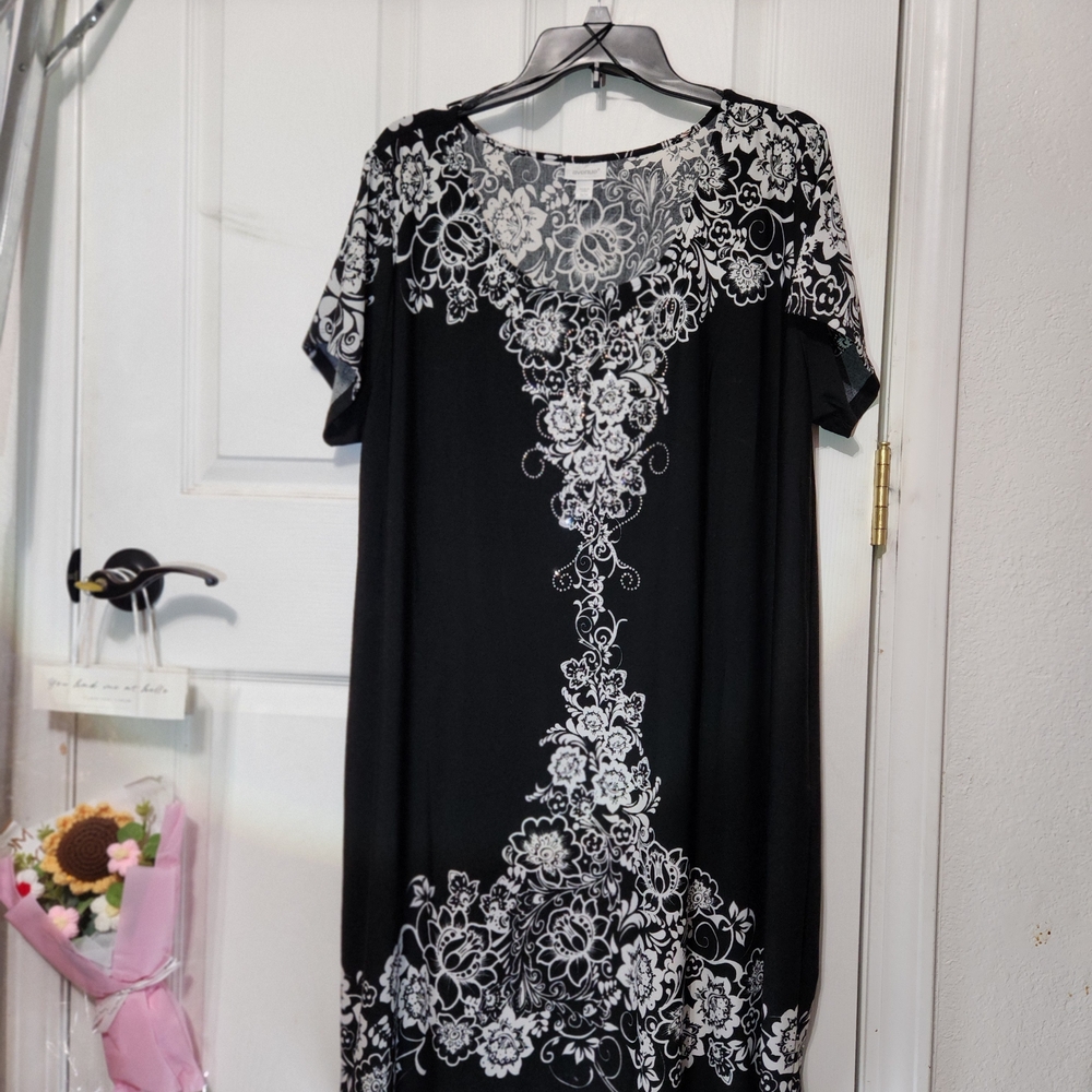 Avenue Black and White Floral Dress